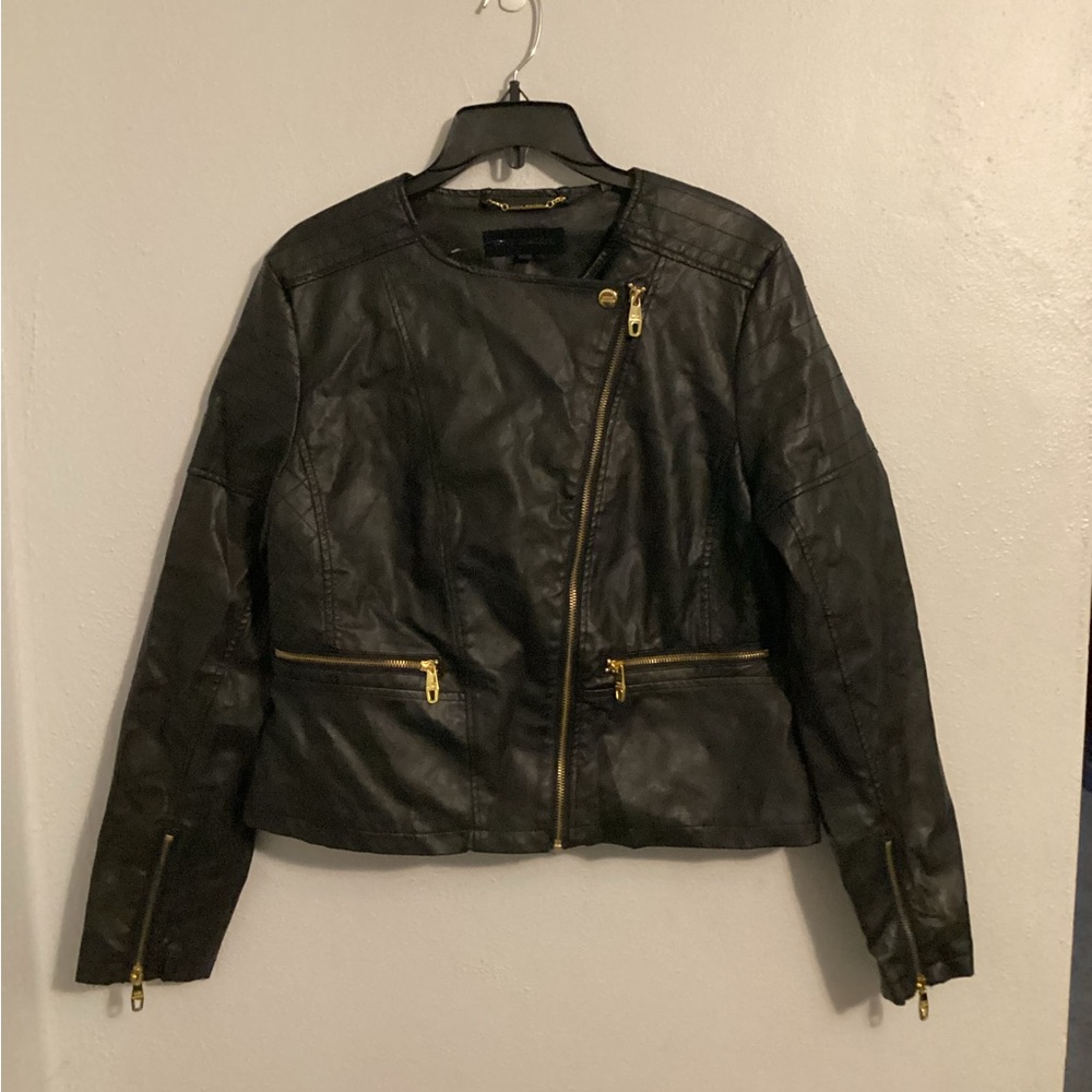 Steve Madden NWOT Black Faux Leather Jacket. Size XL.